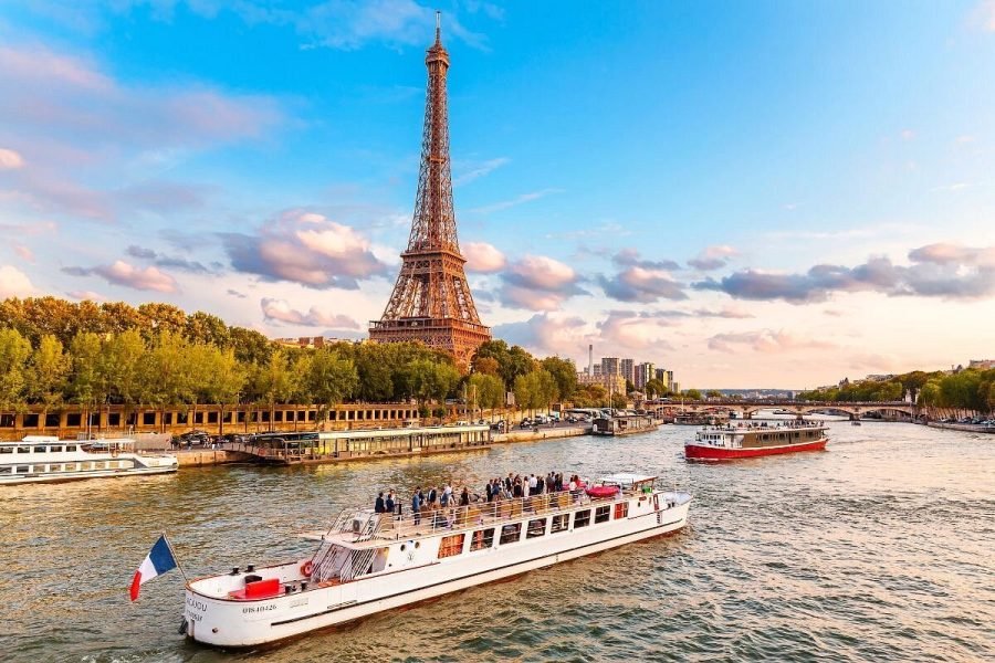 River Cruise Tour on the Seine